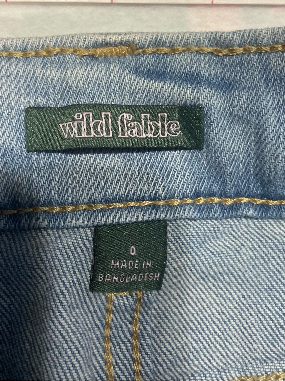 Wild Fable Light Wash Distressed Denim Mini Skirt Raw Hem Size 0